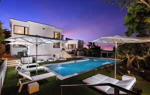 Del Mar Hilltop Oceanview Retreat - Del Mar, California