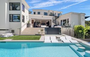 Del Mar Hilltop Oceanview Retreat - Del Mar, California