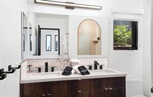 Del Mar Hilltop Oceanview Retreat - Del Mar, California