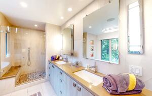 Luxury Lakefront Retreat - Lake Arrowhead, California