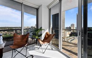 Hallandale Beach Hideaway - Hallandale Beach, Florida