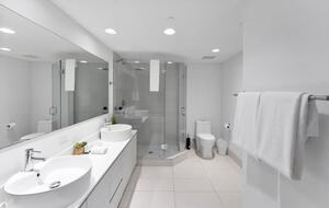 Hallandale Beach Hideaway - Hallandale Beach, Florida