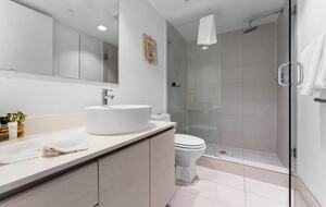 Hallandale Beach Hideaway - Hallandale Beach, Florida