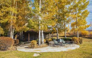 Stunner in Aspen/Snowmass - 25 Acre Mountain Perfection - Snowmass, Colorado