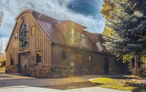 Stunner in Aspen/Snowmass - 25 Acre Mountain Perfection - Snowmass, Colorado