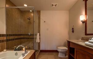 Alpine Elegance - Mont-Tremblant, Canada