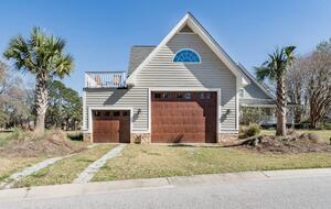 Polished Guest Suite with a Balcony in Charleston - Charleston, South Carolina