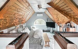 Polished Guest Suite with a Balcony in Charleston - Charleston, South Carolina