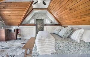 Polished Guest Suite with a Balcony in Charleston - Charleston, South Carolina