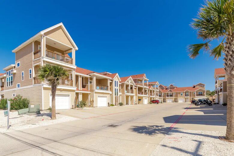 Easygoing Coastal Living Steps from the Gulf - Port Aransas, Texas