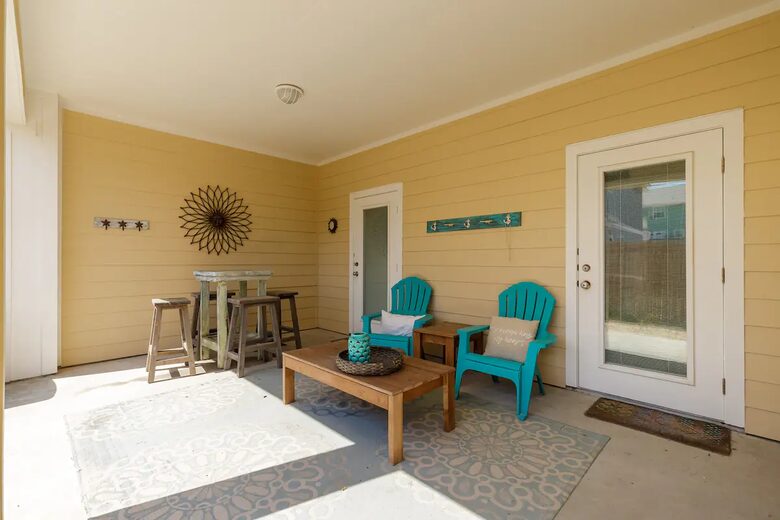 Easygoing Coastal Living Steps from the Gulf - Port Aransas, Texas