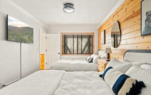 Wolf Haven Big Bear - Big Bear City, California