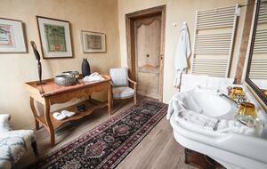 Chateau de Créancey - Créancey, France