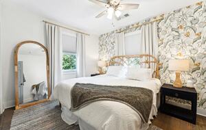 Charming Charleston downtown home - Charleston, South Carolina