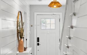 Charming Charleston downtown home - Charleston, South Carolina