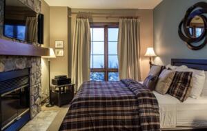 Luxurious Ski In Ski Out 2 Bedroom Equinoxe Tremblant - Mont-Tremblant, Canada