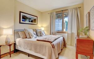 Lakota Luxury Rocky Mountain Ski Chalet - Winter Park, Colorado