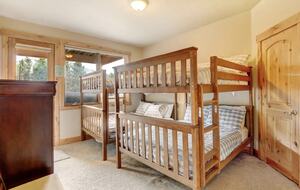 Lakota Luxury Rocky Mountain Ski Chalet - Winter Park, Colorado