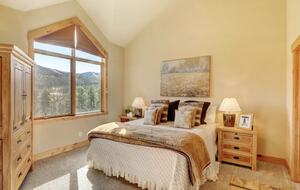 Lakota Luxury Rocky Mountain Ski Chalet - Winter Park, Colorado