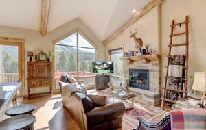Lakota Luxury Rocky Mountain Ski Chalet - Winter Park, Colorado