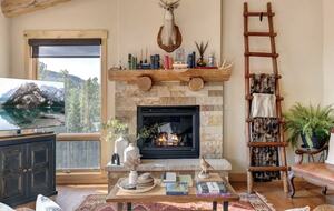 Lakota Luxury Rocky Mountain Ski Chalet - Winter Park, Colorado