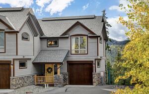 Lakota Luxury Rocky Mountain Ski Chalet - Winter Park, Colorado