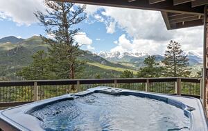 Breathtaking Luxury Mountain Retreat - Estes Park, Colorado