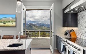 Breathtaking Luxury Mountain Retreat - Estes Park, Colorado
