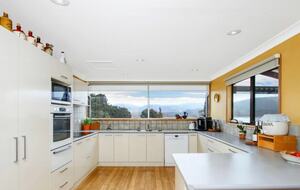 The Lake House - Kalkite, Australia