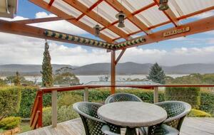 The Lake House - Kalkite, Australia