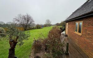 Mandalay Lodge - Medstead, United Kingdom