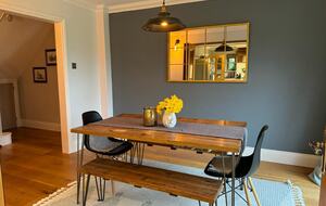 Mandalay Lodge - Medstead, United Kingdom