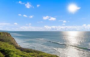 Solana Beach Dream with Ocean Views & Steps to the Beach - Solana Beach, California