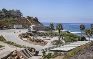 Solana Beach Dream with Ocean Views & Steps to the Beach - Solana Beach, California