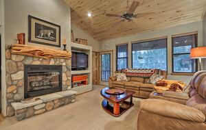 White Mountains Cabin with Fireplace and Deck at Torreon Golf Club - Show Low, Arizona