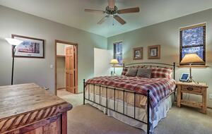White Mountains Cabin with Fireplace and Deck at Torreon Golf Club - Show Low, Arizona