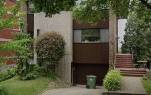 Mid century cottage on Mount Royal with stunning view - Outremont, Montreal, Canada