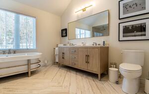 Stunning Lake House in the Laurentians - Saint-Adolphe-d'Howard, Canada