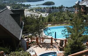 Luxurious Ski In Ski Out 2 Bedroom Equinoxe Tremblant - Mont-Tremblant, Canada