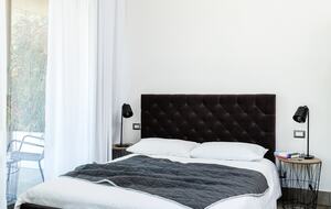 Sunrise bedroom in dependence