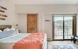 Ski in-Ski Penthouse in Downtown Breckenridge - Breckenridge, Colorado