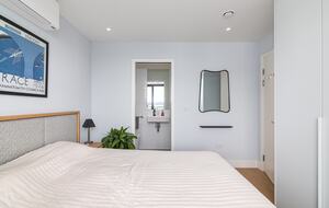 The Spitfire Apartment - London, United Kingdom