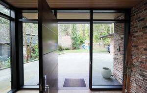 West Vancouver Contemporary Hideaway - West Vancouver, Canada