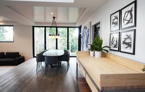 West Vancouver Contemporary Hideaway - West Vancouver, Canada