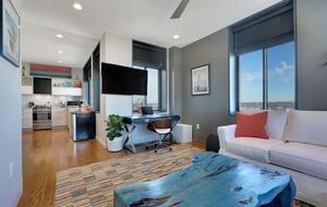 Highrise Downtown Modern Getaway - Asbury Park, New Jersey