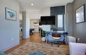 Highrise Downtown Modern Getaway - Asbury Park, New Jersey