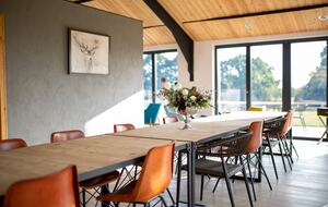 Stags Barn - Ashford, United Kingdom