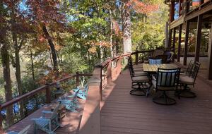 Stunning Lakeside Retreat - Morganton, Georgia