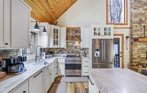 Stunning Lakeside Retreat - Morganton, Georgia