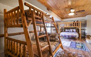 Stunning Lakeside Retreat - Morganton, Georgia